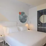 Occidental ホテル 4*