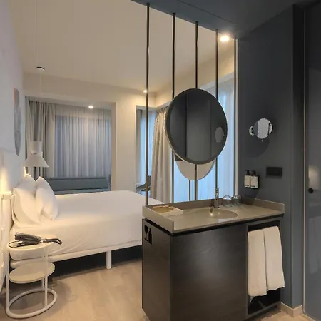 Occidental Hotel 4*